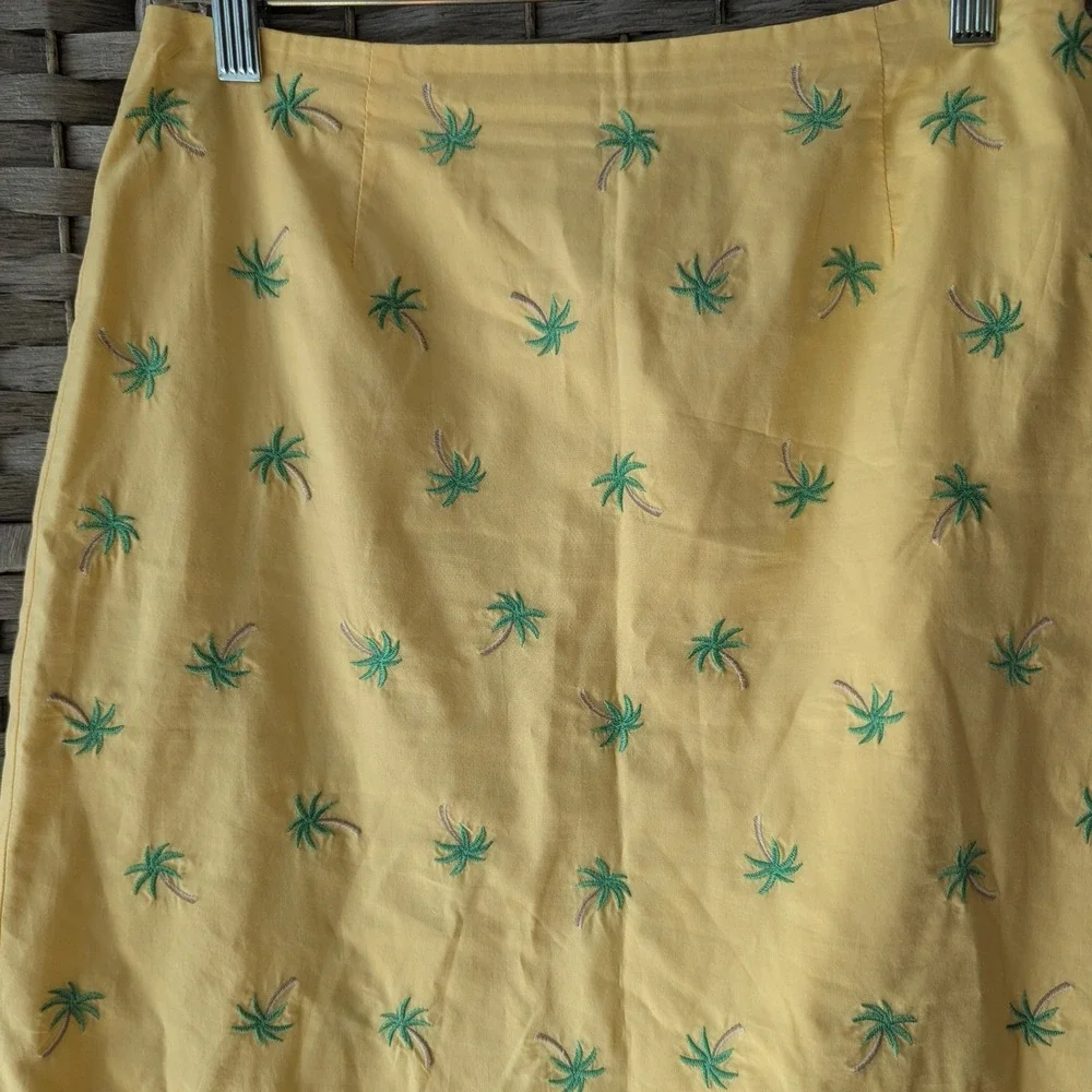 Talbots yellow line
